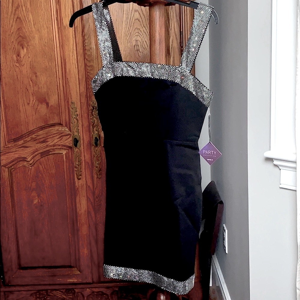 Forever 21 Diamanté Party Dress - Picture 3 of 11